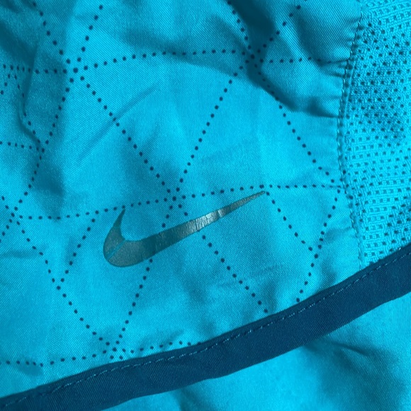 Women’s Nike shorts. Size Small. Teal - Picture 3 of 3